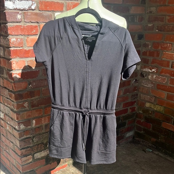 Athleta Black Drawstring Waist Romper size Small - Picture 1 of 7